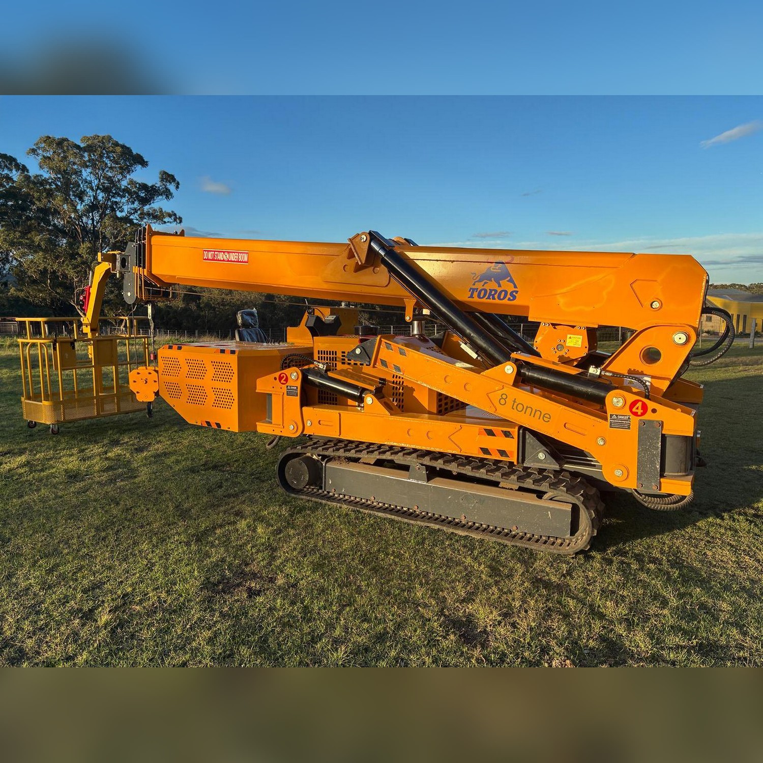 Used Toros TRSZ80 – 8-Tonne Mini Crawler Crane with Remote Control & Man Cage Used Toros TRSZ80 – 8-Tonne Mini Crawler Crane with Remote Control & Man Cage