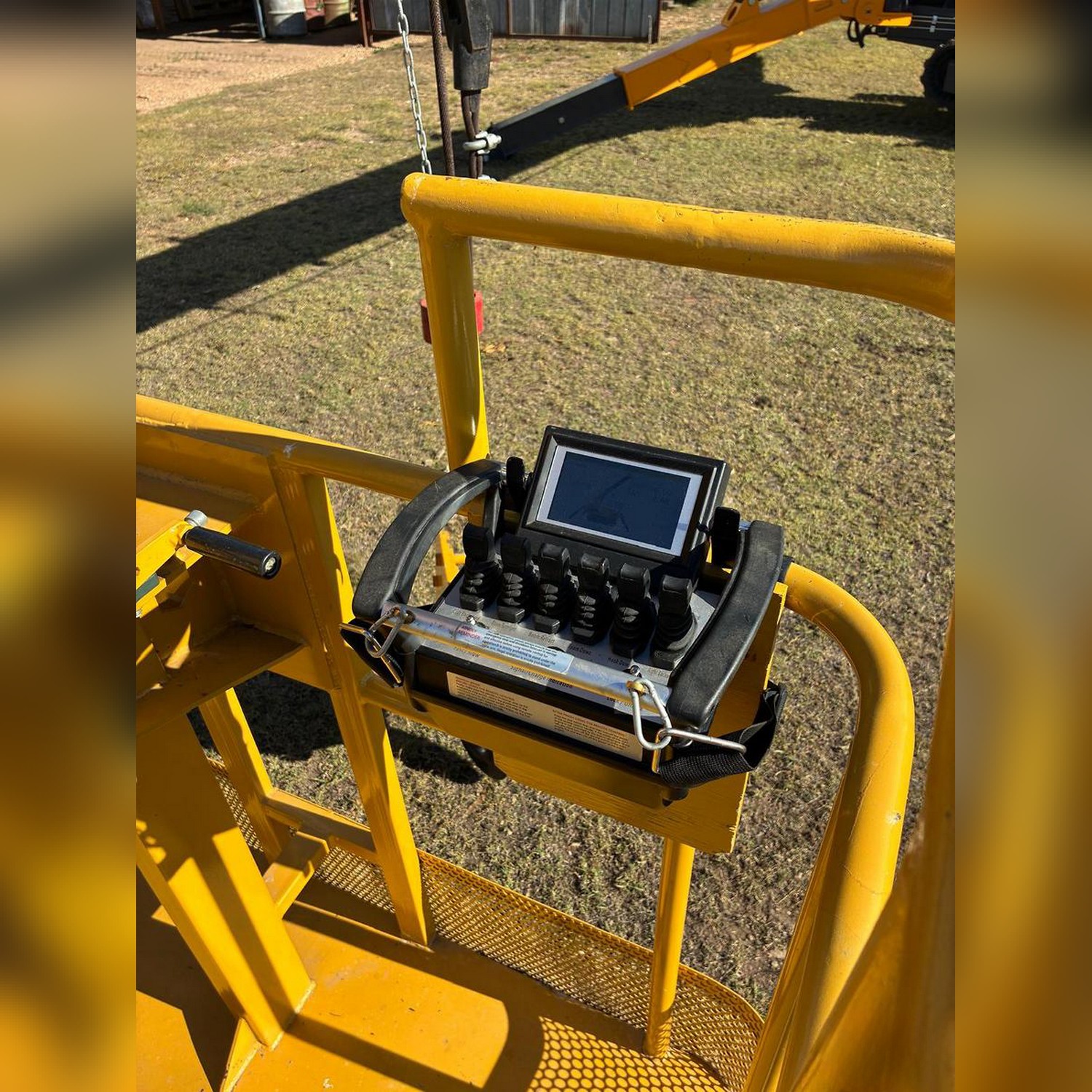 Used Toros TRSZ80 – 8-Tonne Mini Crawler Crane with Remote Control & Man Cage Used Toros TRSZ80 – 8-Tonne Mini Crawler Crane with Remote Control & Man Cage