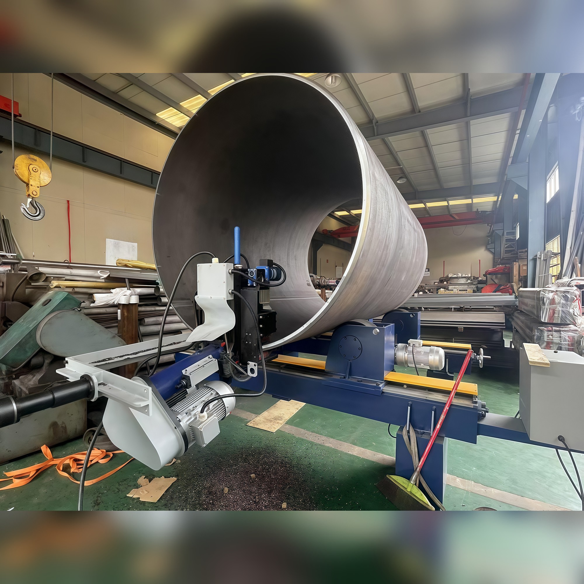 SMG Roto-Edge 1200-LR – Large Radius Pipe Beveling Machine SMG Roto-Edge 1200-LR – Large Radius Pipe Beveling Machine
