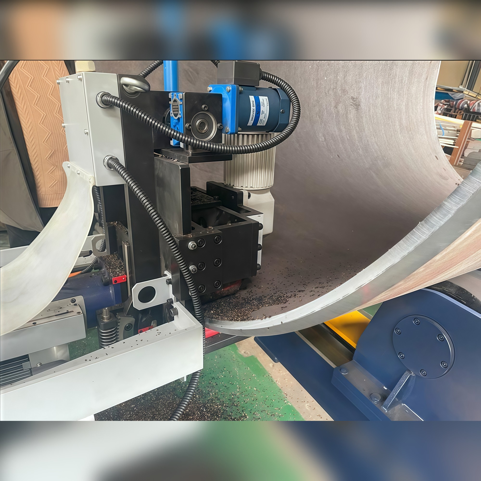 SMG Roto-Edge 1200-LR – Large Radius Pipe Beveling Machine SMG Roto-Edge 1200-LR – Large Radius Pipe Beveling Machine